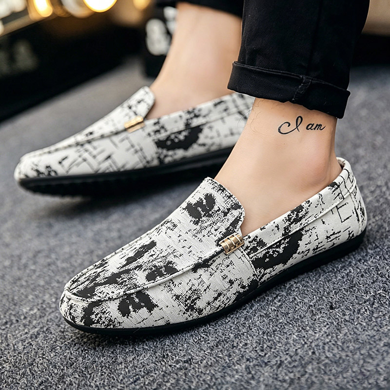 Męskie mokasyny, płócienne sne – Mens Fashion Week recenzja i cena