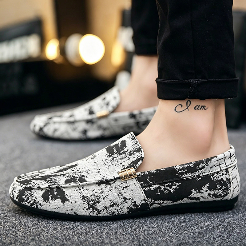 Męskie mokasyny, płócienne sne – Mens Fashion Week recenzja i cena